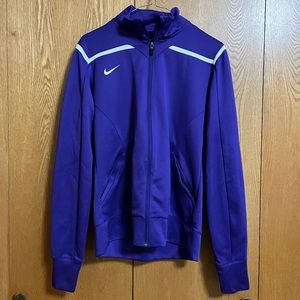 M Purple Nike Sweatshirt